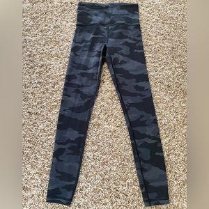 Athleta women's XXS Elation cameo tights Hardly worn like new